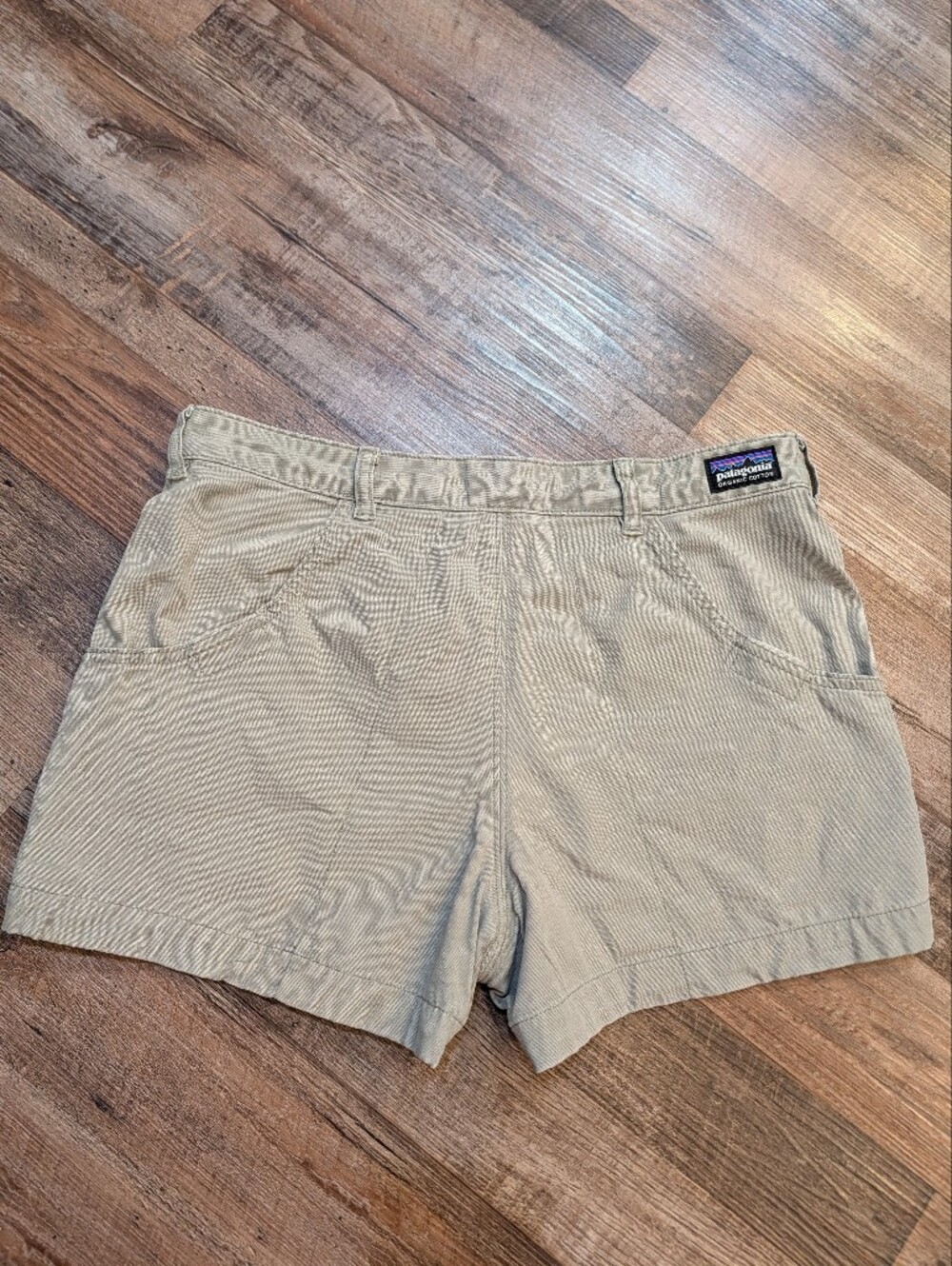 Patagonia Women's Stand Up Shorts Organic Cotton 3" Tan Sz 6